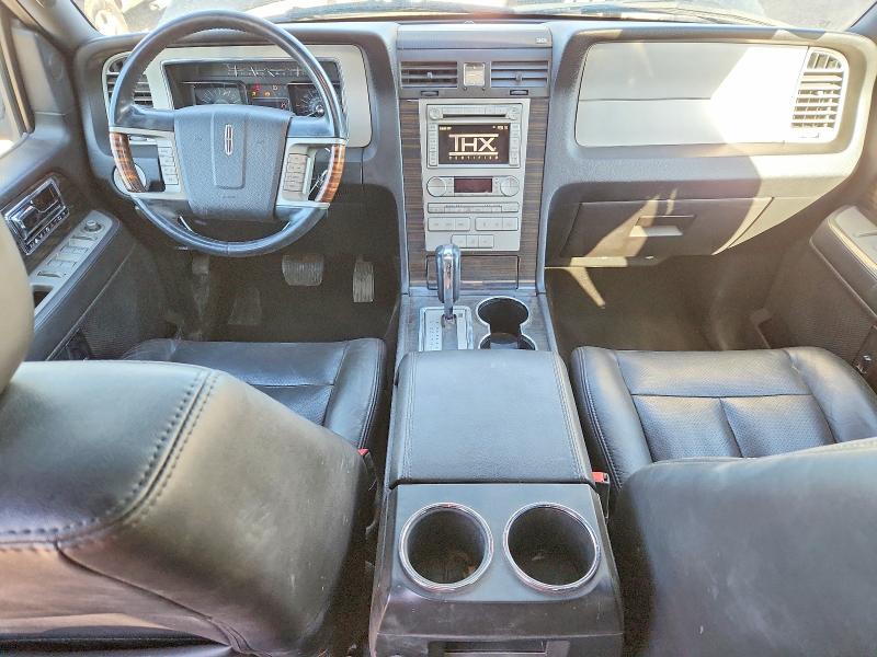 69452816 :رقم المزاد ، 5LMFU28548LJ13897 vin ، 2008 Lincoln Navigator مزاد بيع