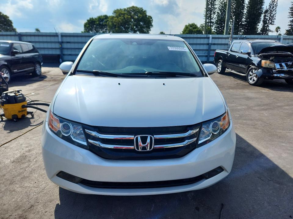 72366846 :رقم المزاد ، 5FNRL5H60GB052521 vin ، 2016 Honda Odyssey مزاد بيع