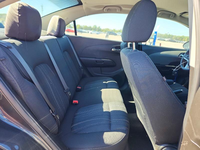 71995186 :رقم المزاد ، 1G1JD5SB8K4114272 vin ، 2019 Chevrolet Sonic مزاد بيع