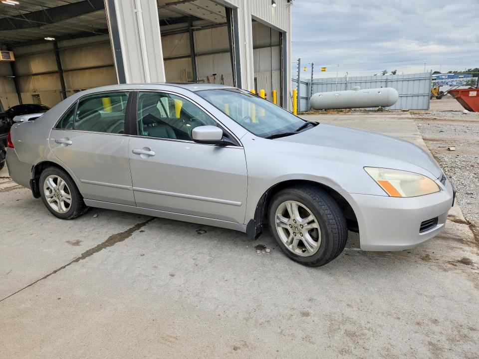Продажа на аукционе авто 2007 Honda Accord, vin: 1HGCM56887A053823, номер лота: 70322906