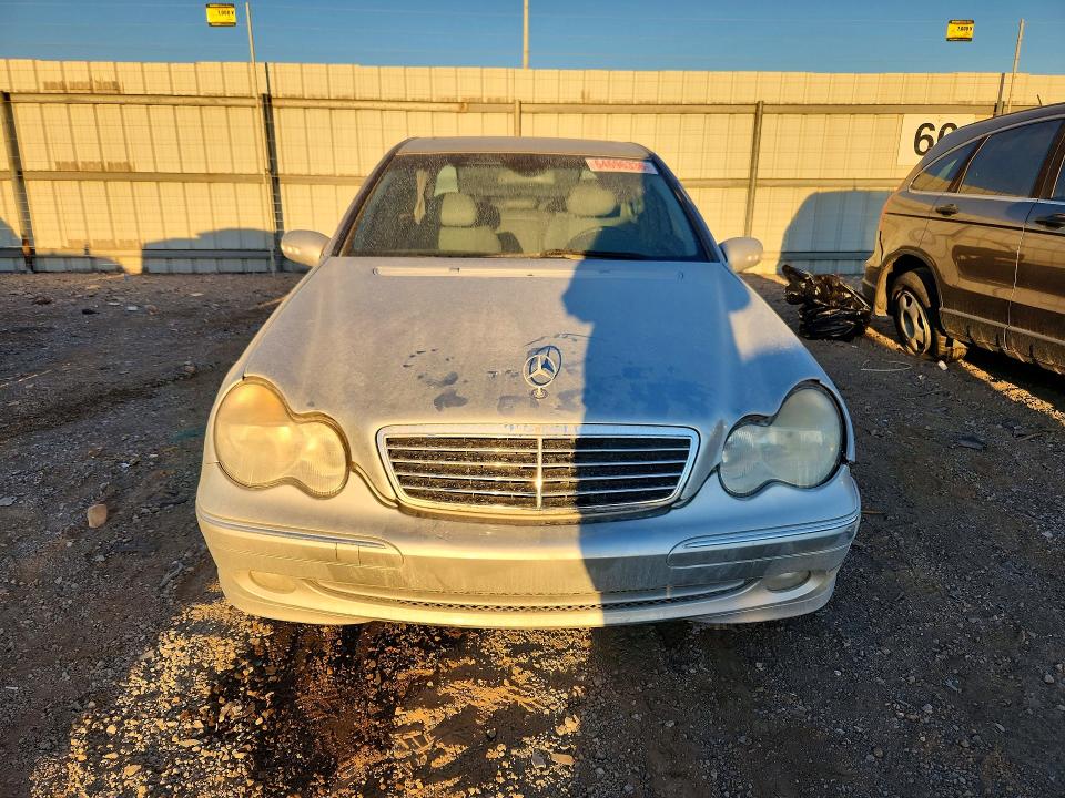 2004 Mercedes-benz C მანქანა იყიდება აუქციონზე, vin: WDBRF40J04F444048, აუქციონის ნომერი: 64696336