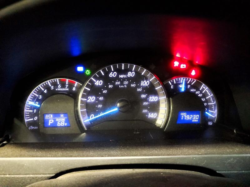 71153426 :رقم المزاد ، 4T1BF1FK3CU062622 vin ، 2012 Toyota Camry مزاد بيع