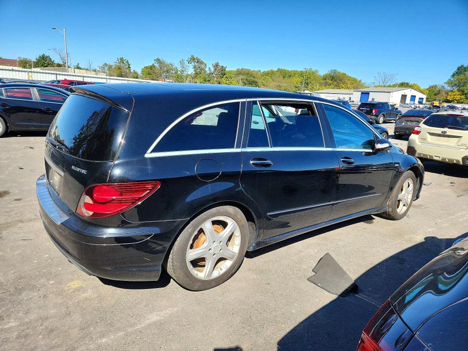 2010 Mercedes-benz R მანქანა იყიდება აუქციონზე, vin: 4JGCB2FBXAA104370, აუქციონის ნომერი: 71795516