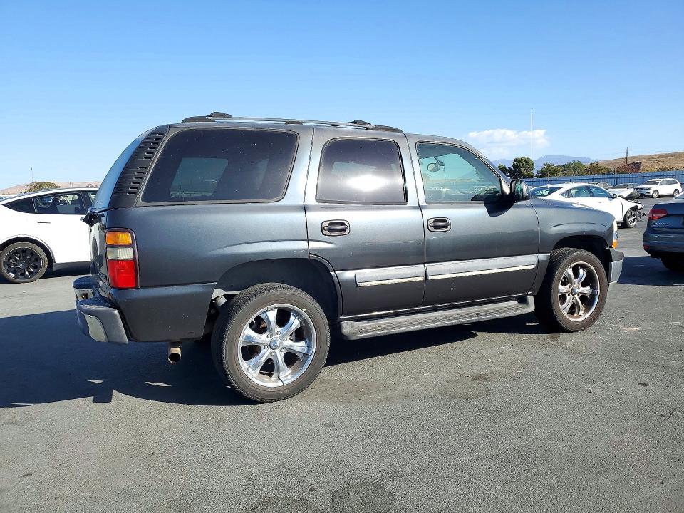 72836556 :رقم المزاد ، 1GNEC13V14R121798 vin ، 2004 Chevrolet Tahoe مزاد بيع