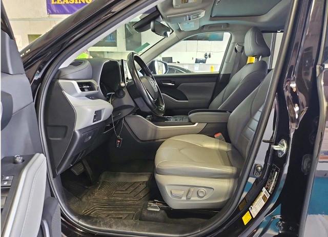 Aukcja sprzedaży 2021 Toyota Highlander, vin: 5TDHZRBH9MS059776, numer aukcji: 72869436