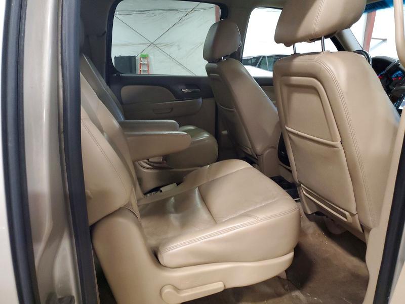 71025536 :رقم المزاد ، 1GNSKKE74DR283032 vin ، 2013 Chevrolet Suburban مزاد بيع