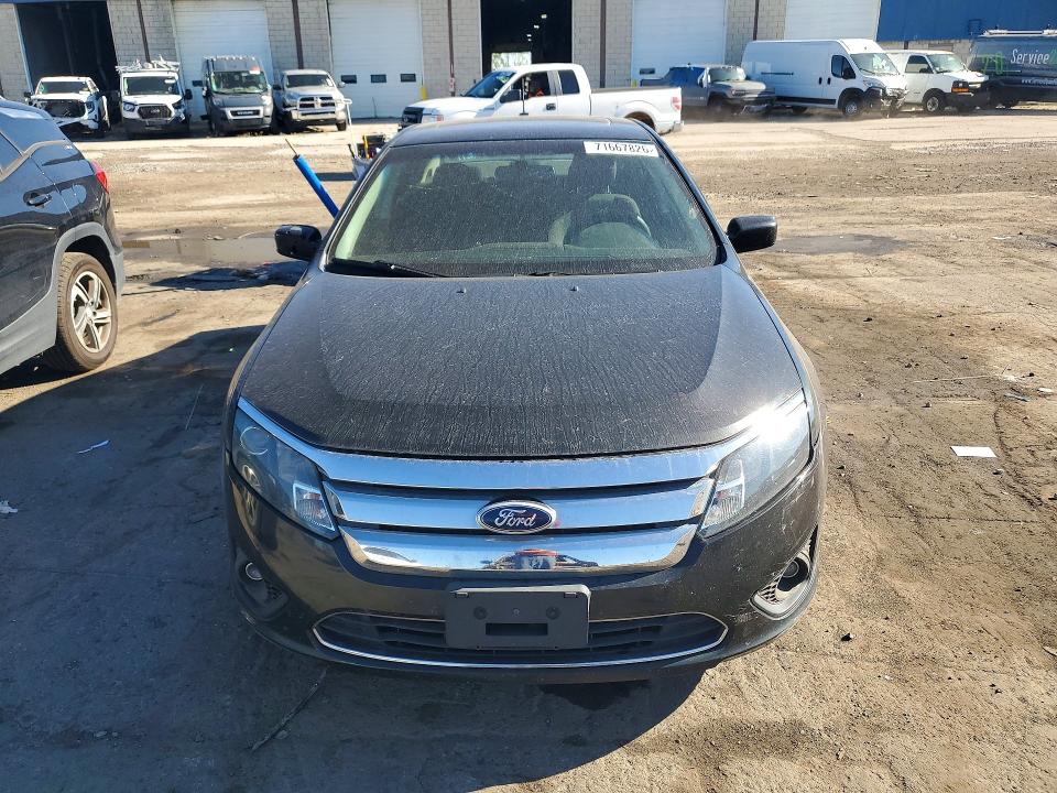 71667826 :رقم المزاد ، 3FAHP0HG7AR281995 vin ، 2010 Ford Fusion مزاد بيع