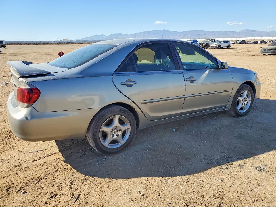 2005 Toyota Camry მანქანა იყიდება აუქციონზე, vin: JTDBE32K553013813, აუქციონის ნომერი: 65683166