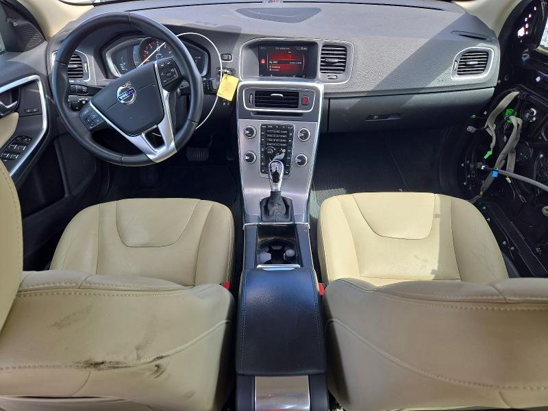 2017 Volvo S60 მანქანა იყიდება აუქციონზე, vin: LYV402HK9HB152795, აუქციონის ნომერი: 71350226