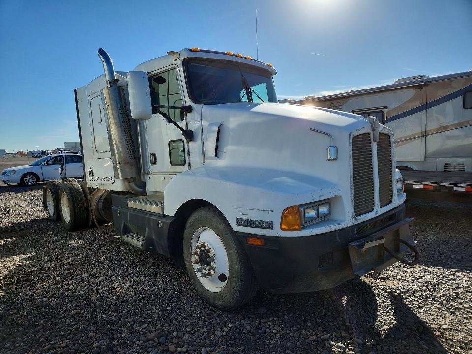 Продажа на аукционе авто 2000 Kenworth Construction, vin: 3WKAD69X0YF831010, номер лота: 71761666