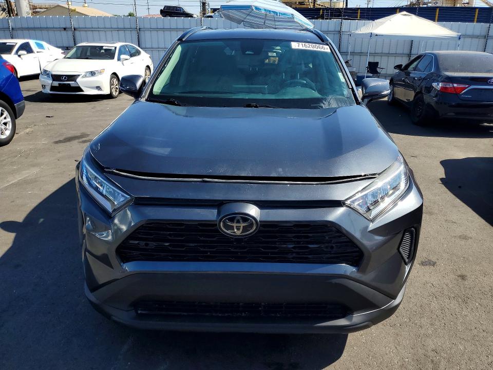 71620066 :رقم المزاد ، 2T3P1RFV8NC282279 vin ، 2022 Toyota Rav4 مزاد بيع