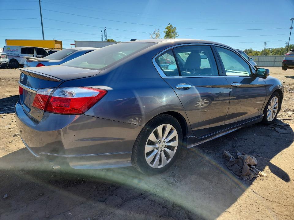 2013 Honda Accord მანქანა იყიდება აუქციონზე, vin: 1HGCR2F87DA053419, აუქციონის ნომერი: 71756196