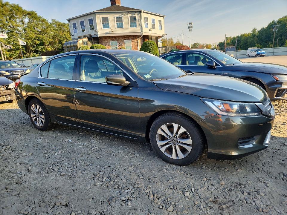 2015 Honda Accord მანქანა იყიდება აუქციონზე, vin: 1HGCR2F30FA095115, აუქციონის ნომერი: 70999956