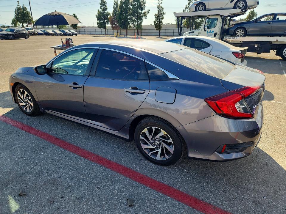 Aukcja sprzedaży 2016 Honda Civic, vin: 2HGFC2F70GH572355, numer aukcji: 71589306
