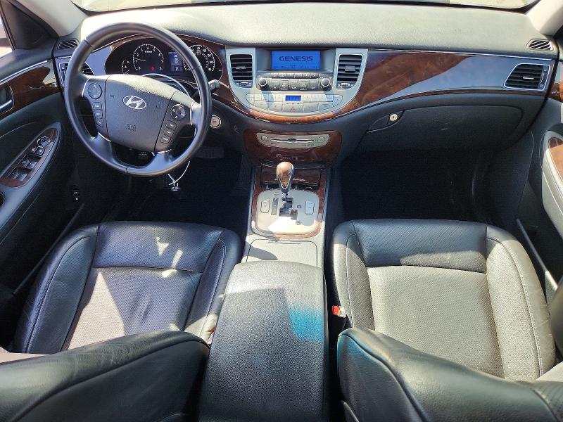 71243636 :رقم المزاد ، KMHGC4DE7AU081457 vin ، 2010 Hyundai Genesis مزاد بيع