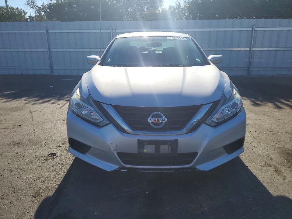 2016 Nissan Altima მანქანა იყიდება აუქციონზე, vin: 1N4AL3AP4GC178114, აუქციონის ნომერი: 71966956