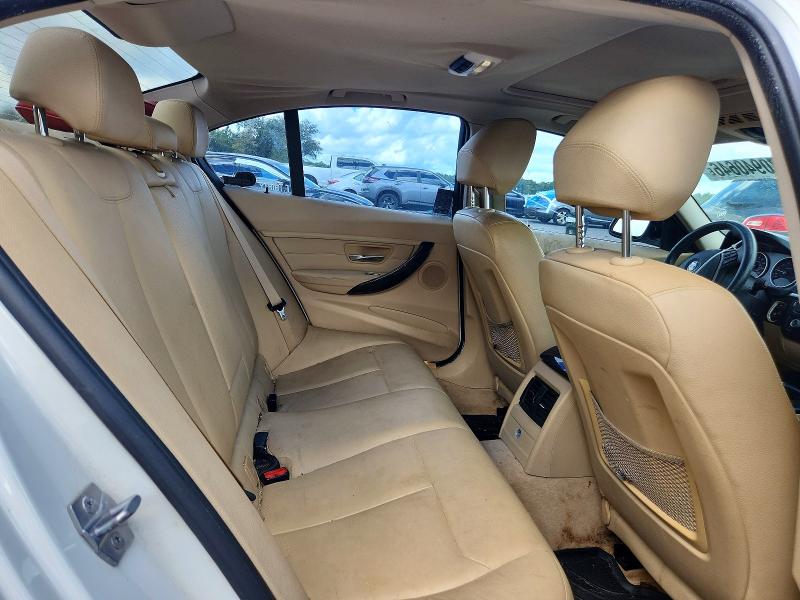 70940646 :رقم المزاد ، WBA3A5C59EJ463381 vin ، 2014 Bmw 328 مزاد بيع