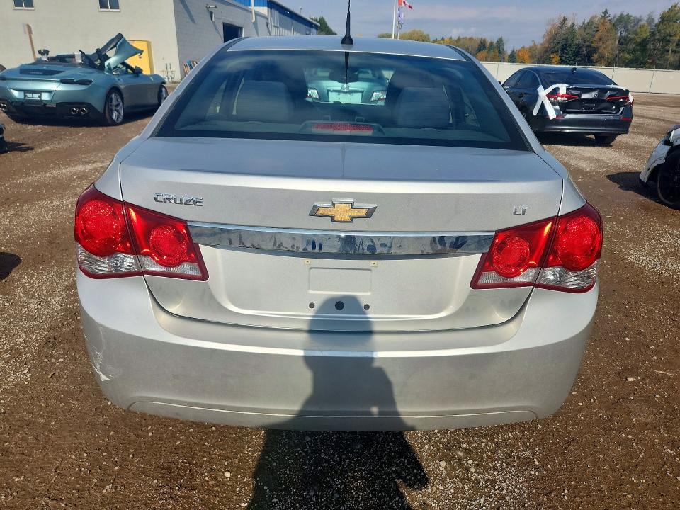 2014 Chevrolet Cruze მანქანა იყიდება აუქციონზე, vin: 1G1PC5SB1E7365358, აუქციონის ნომერი: 72398286
