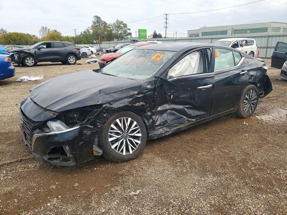 72138256 :رقم المزاد ، 1N4BL4DV2SN370309 vin ، 2025 Nissan Altima مزاد بيع