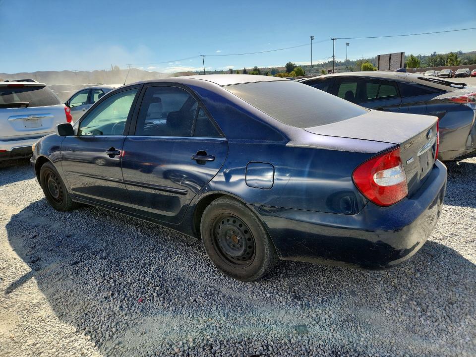 71481016 :رقم المزاد ، JTDBE32K340255273 vin ، 2004 Toyota Camry مزاد بيع