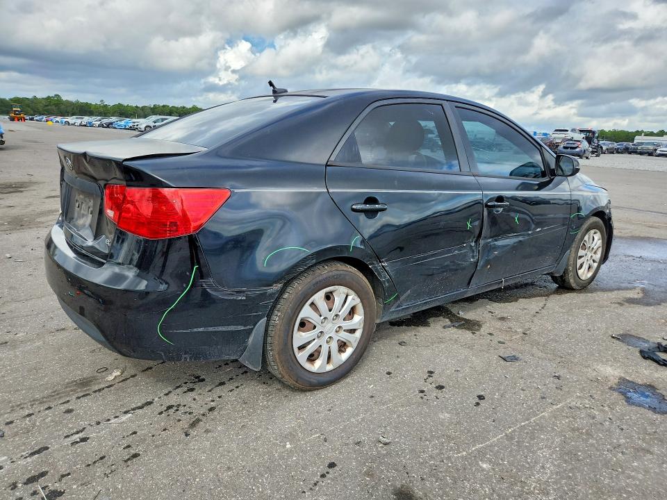 2012 Kia Forte მანქანა იყიდება აუქციონზე, vin: KNAFU4A20C5498520, აუქციონის ნომერი: 71435456