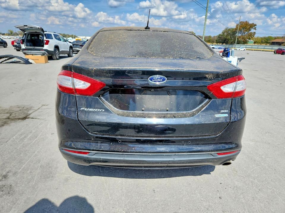 71389696 :رقم المزاد ، 1FA6P0HD1G5128439 vin ، 2016 Ford Fusion مزاد بيع