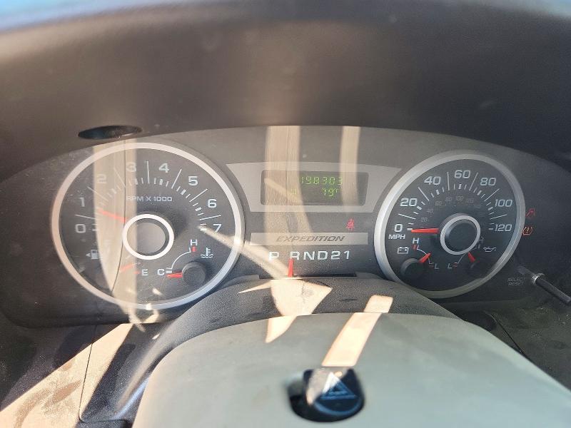 Продажа на аукционе авто 2005 Ford Expedition, vin: 1FMPU16595LA72652, номер лота: 72250726