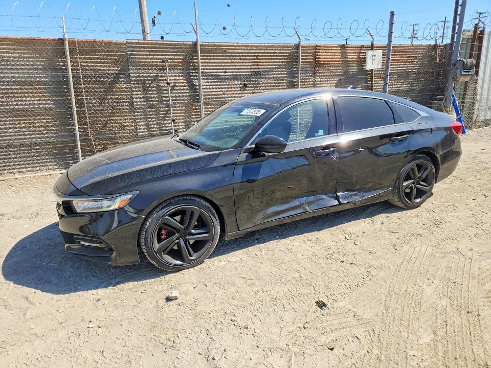 Aukcja sprzedaży 2018 Honda Accord, vin: 1HGCV1F32JA199121, numer aukcji: 71544936