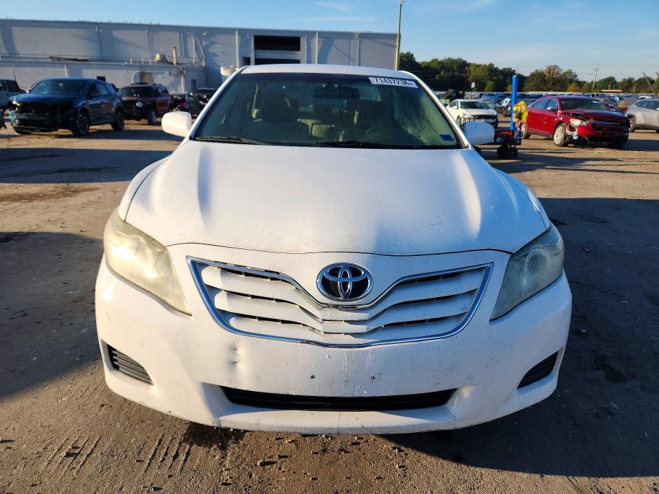2010 Toyota Camry მანქანა იყიდება აუქციონზე, vin: 4T1BF3EK3AU523022, აუქციონის ნომერი: 71437236