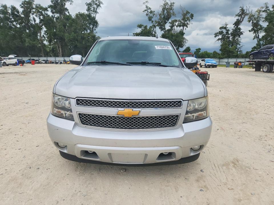 71684756 :رقم المزاد ، 1GNSCJE02ER219387 vin ، 2014 Chevrolet Suburban مزاد بيع