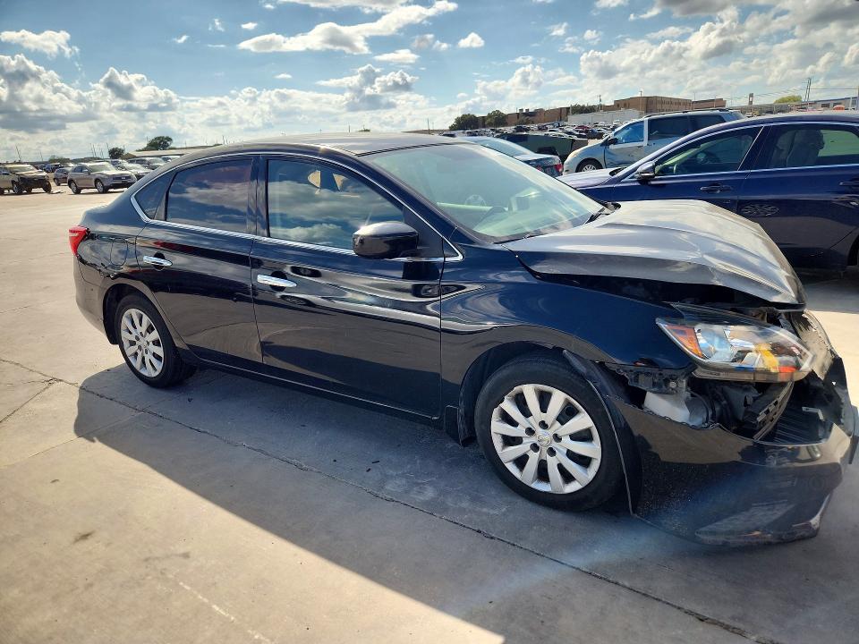 71809766 :رقم المزاد ، 3N1AB7AP2JY222617 vin ، 2018 Nissan Sentra مزاد بيع