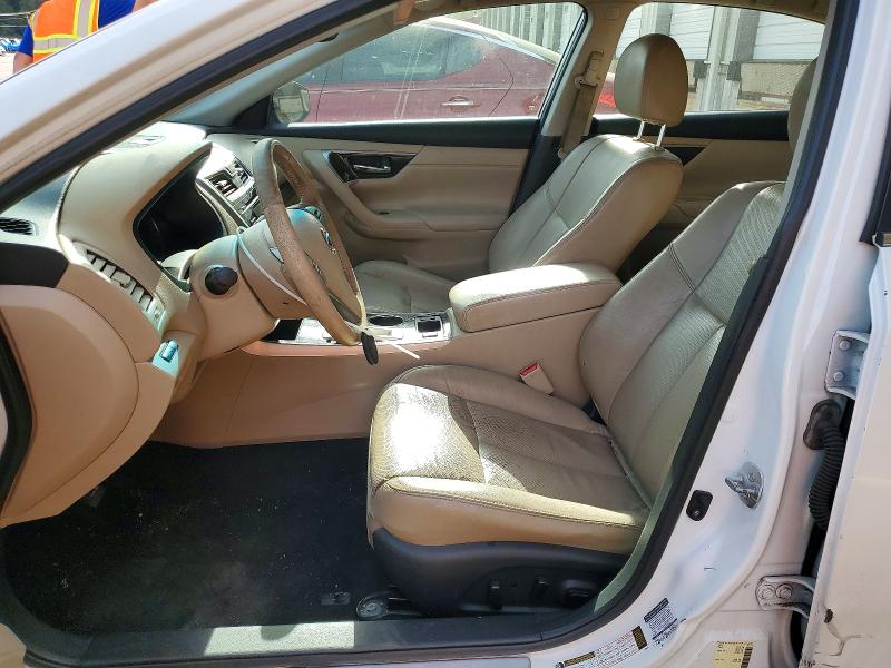 2015 Nissan Altima მანქანა იყიდება აუქციონზე, vin: 1N4AL3AP6FN350520, აუქციონის ნომერი: 72220046