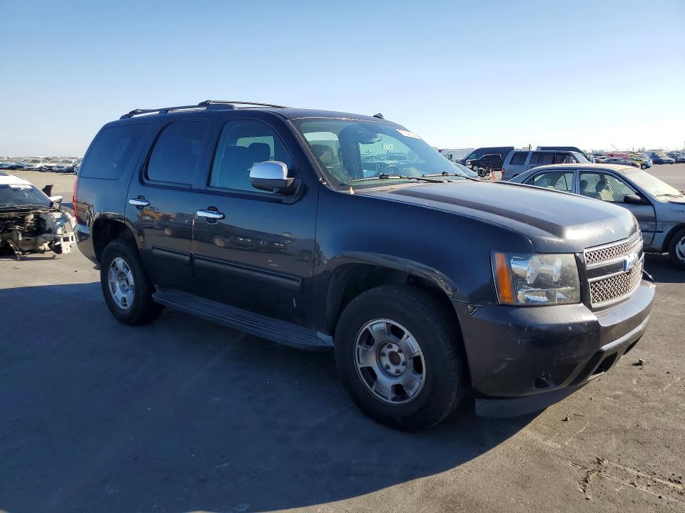 72043526 :رقم المزاد ، 1GNSCAE08BR353560 vin ، 2011 Chevrolet Tahoe مزاد بيع