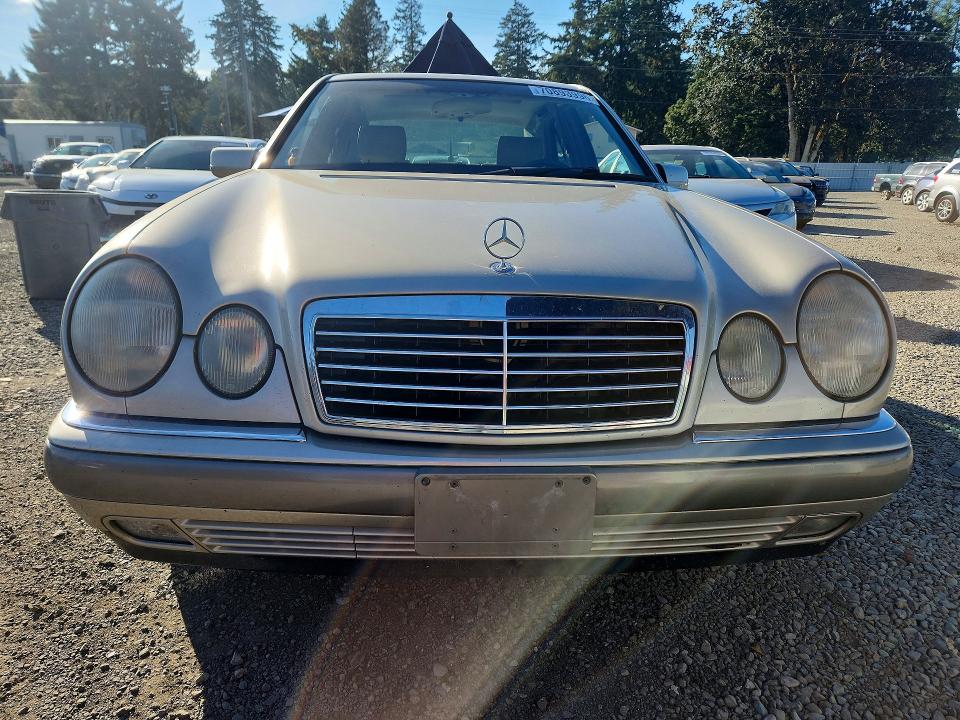 Продаж на аукціоні авто 1996 Mercedes-benz E, vin: WDBJF55F0TJ023370, номер лоту: 70893996