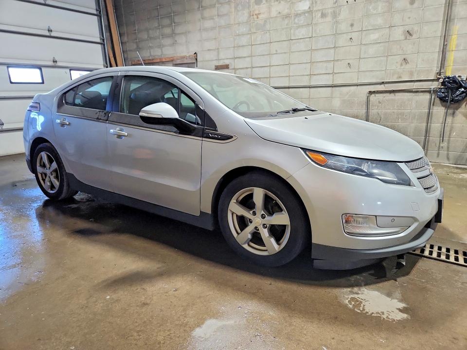 71960966 :رقم المزاد ، 1G1RB6E43FU120854 vin ، 2015 Chevrolet Volt مزاد بيع