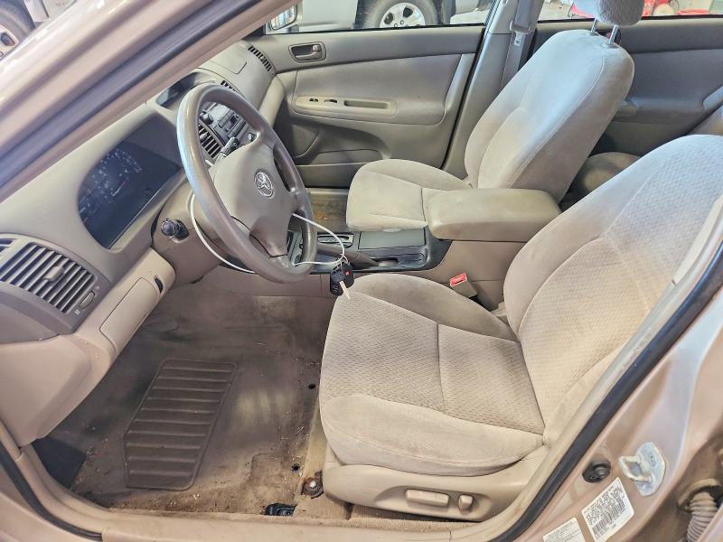70260666 :رقم المزاد ، 4T1BE32K73U163201 vin ، 2003 Toyota Camry مزاد بيع