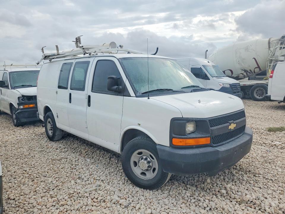 69608376 :رقم المزاد ، 1GCWGFCA4D1903202 vin ، 2013 Chevrolet Express G2500 مزاد بيع