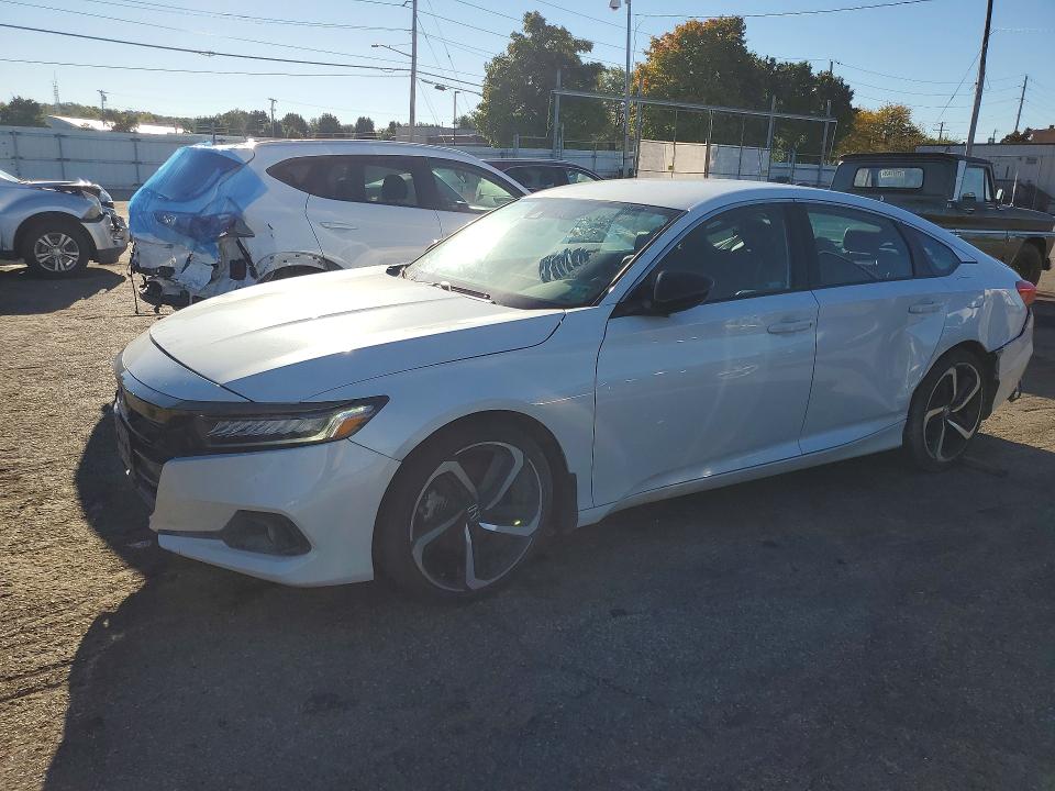 70980996 :رقم المزاد ، 1HGCV1F3XNA119327 vin ، 2022 Honda Accord مزاد بيع