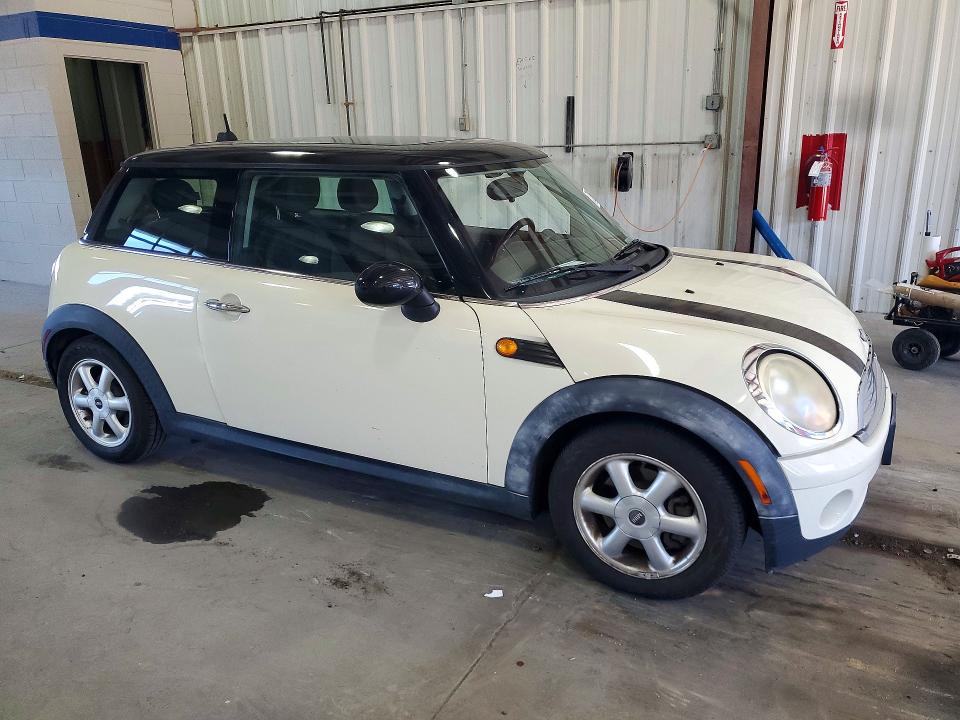 Продаж на аукціоні авто 2010 Mini Cooper, vin: WMWMF3C51ATZ23416, номер лоту: 72868826