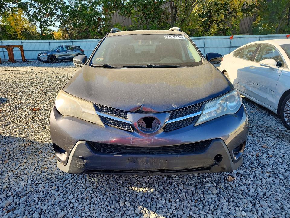 Auction sale of the 2015 Toyota Rav4, vin: JTMBFREV0FJ050254, lot number: 71936506