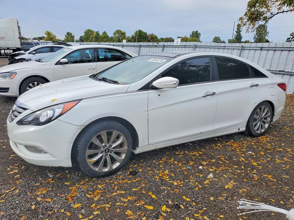69942236 :رقم المزاد ، 5NPEC4AB2DH777874 vin ، 2013 Hyundai Sonata مزاد بيع