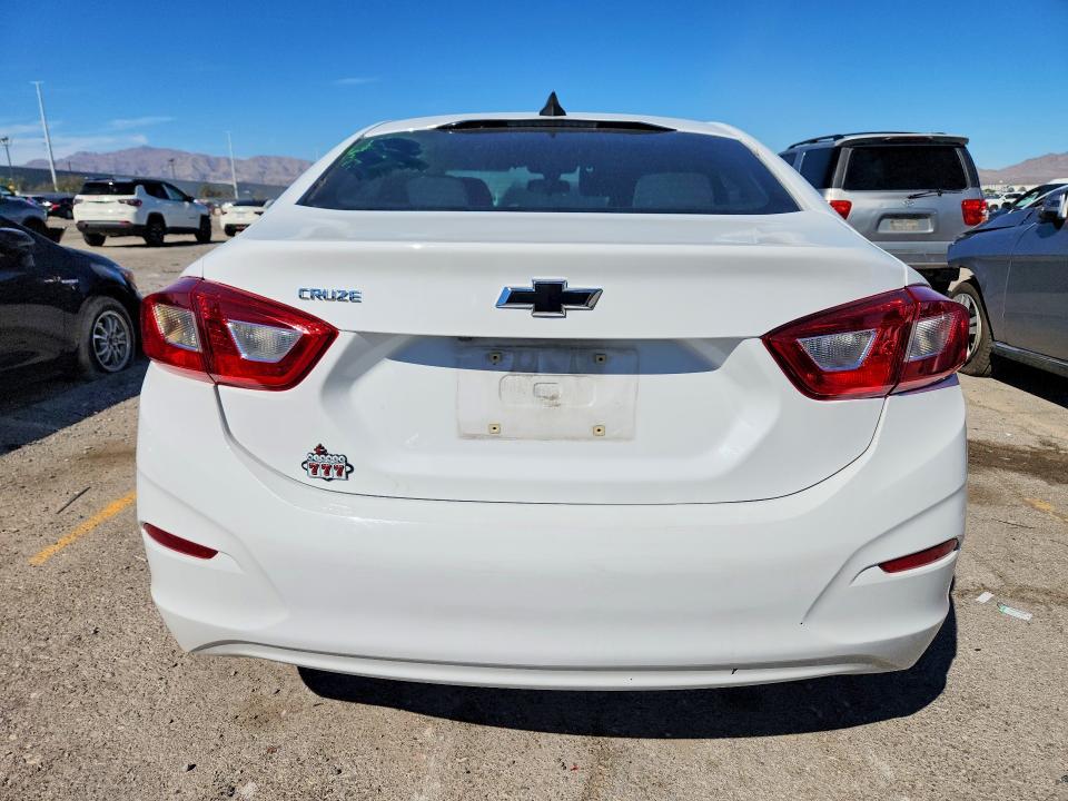 Продаж на аукціоні авто 2018 Chevrolet Cruze, vin: 1G1BC5SM6J7227417, номер лоту: 71254596