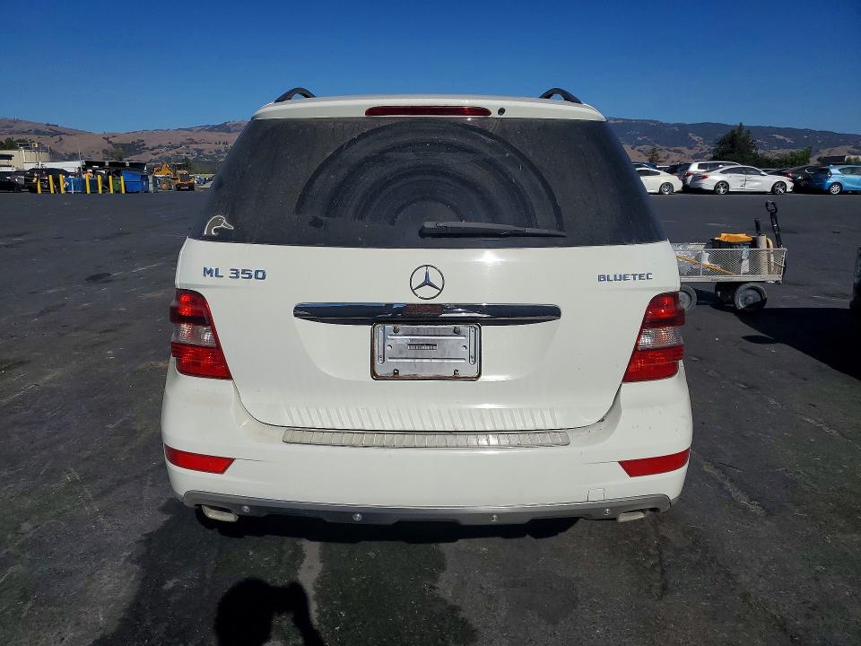 Продаж на аукціоні авто 2010 Mercedes-benz Ml, vin: 4JGBB2FB0AA621141, номер лоту: 72244236