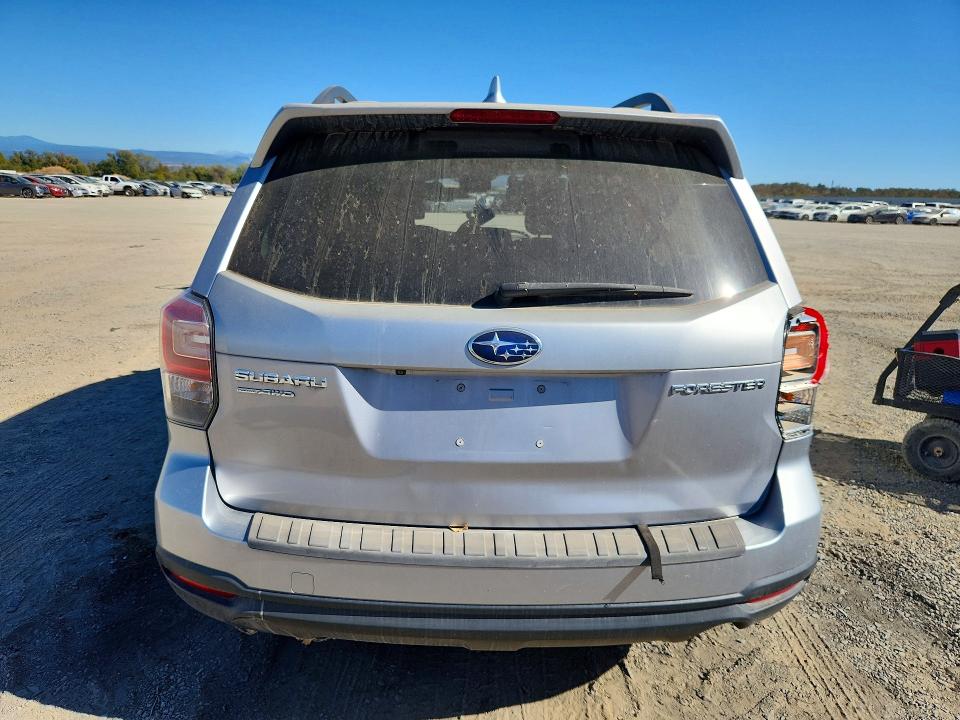 73527846 :رقم المزاد ، JF2SJAEC9JH406409 vin ، 2018 Subaru Forester مزاد بيع