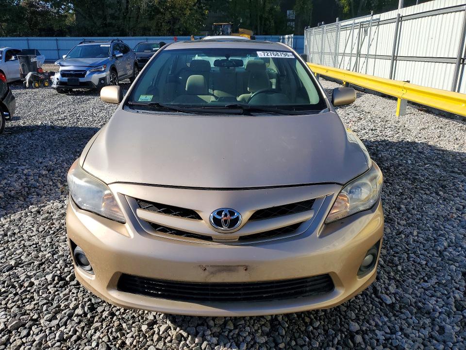 72768796 :رقم المزاد ، 2T1BU4EE7CC827674 vin ، 2012 Toyota Corolla مزاد بيع