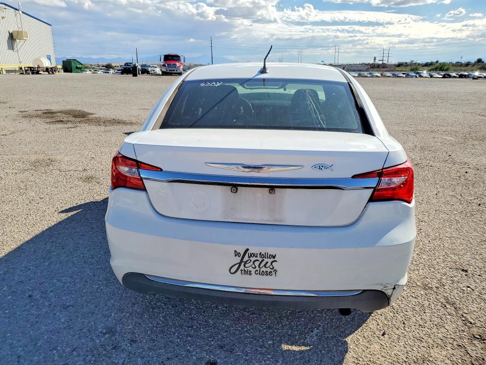 Продажа на аукционе авто 2014 Chrysler 200, vin: 1C3CCBAB4EN168061, номер лота: 71832016