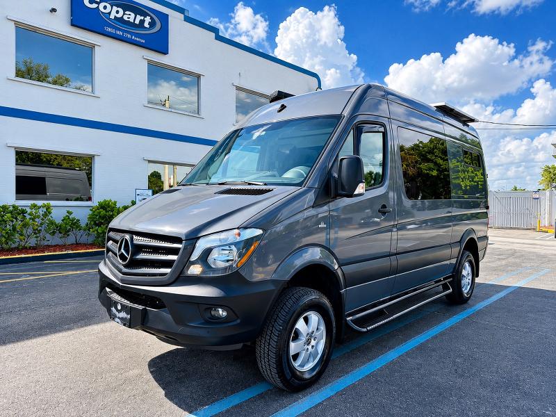 71324676 :رقم المزاد ، WD4FE7CD7JP621768 vin ، 2018 Mercedes-benz Sprinter مزاد بيع