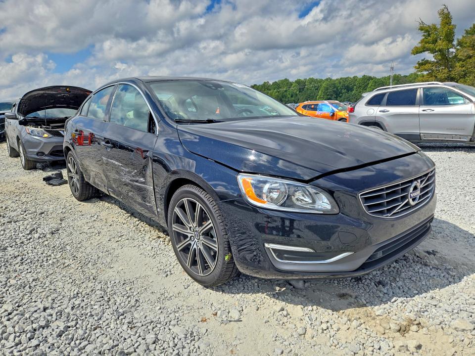 2017 Volvo S60 მანქანა იყიდება აუქციონზე, vin: LYV402HK9HB152795, აუქციონის ნომერი: 71350226