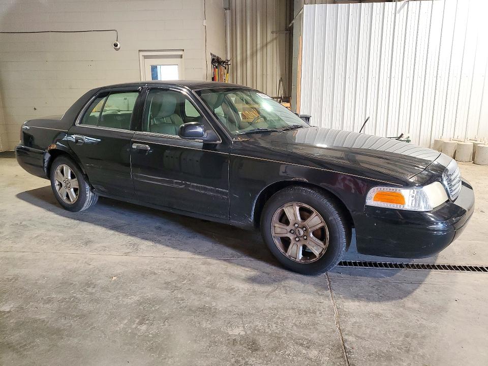 Продажа на аукционе авто 2011 Ford Crown Victoria, vin: 2FABP7EV7BX148691, номер лота: 72508576