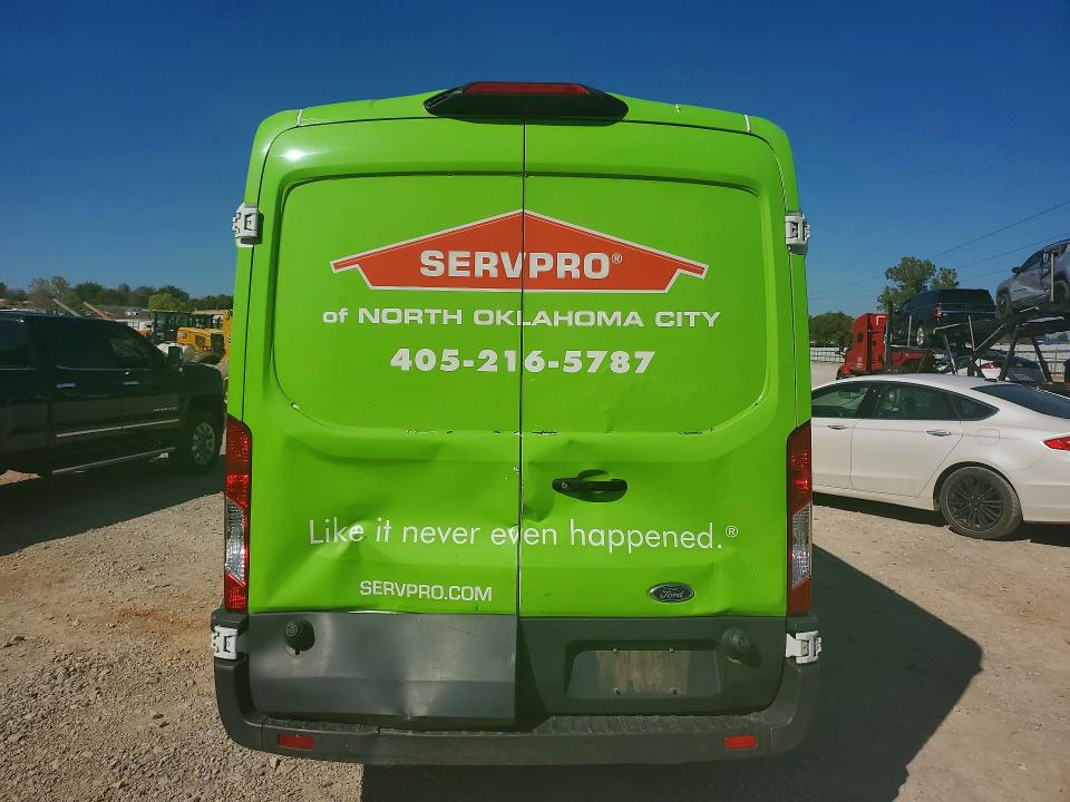 71455226 :رقم المزاد ، 1FTYR2CM8JKB50558 vin ، 2018 Ford Transit مزاد بيع